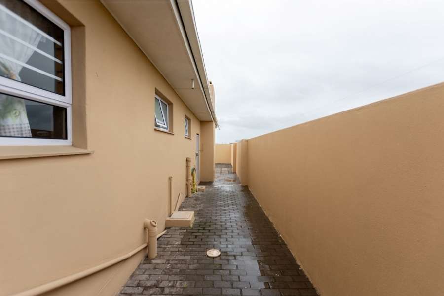 4 Bedroom Property for Sale in Port Owen Western Cape